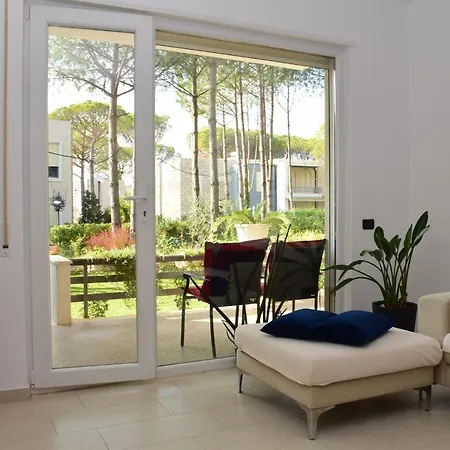 Apartment House With Garden 137