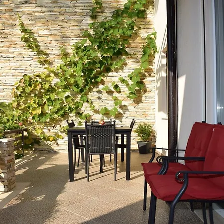 House With Garden 137 Fushe-Drac